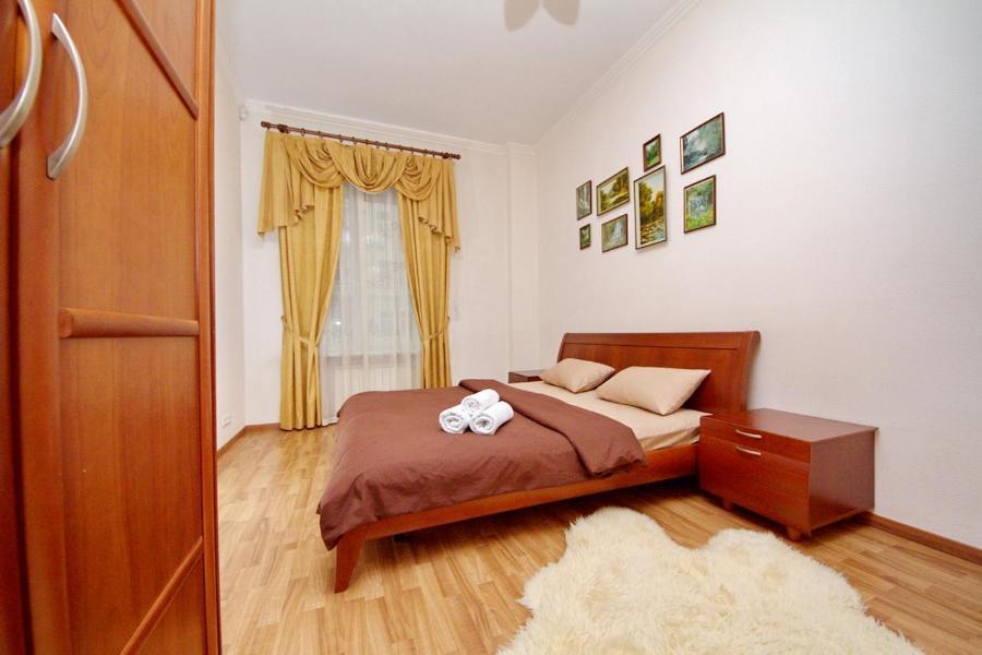 Apartments On Besarabka Kyiv Exterior foto