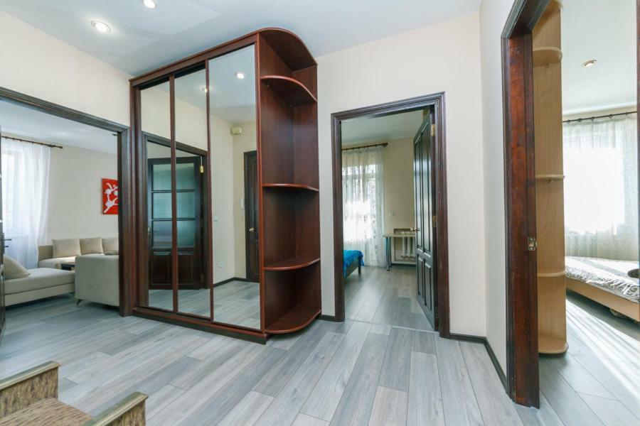Apartments On Besarabka Kyiv Exterior foto
